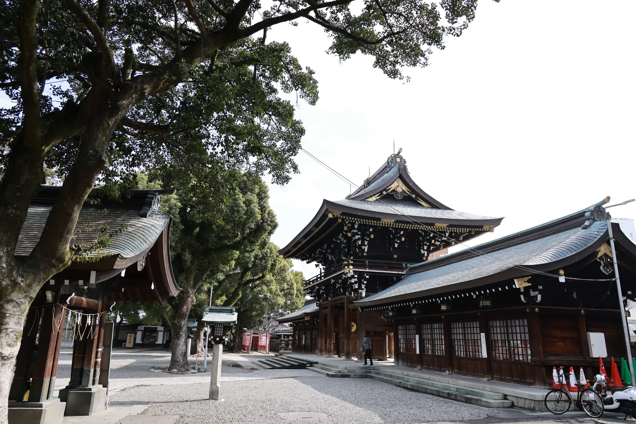 真清田神社の境内全景